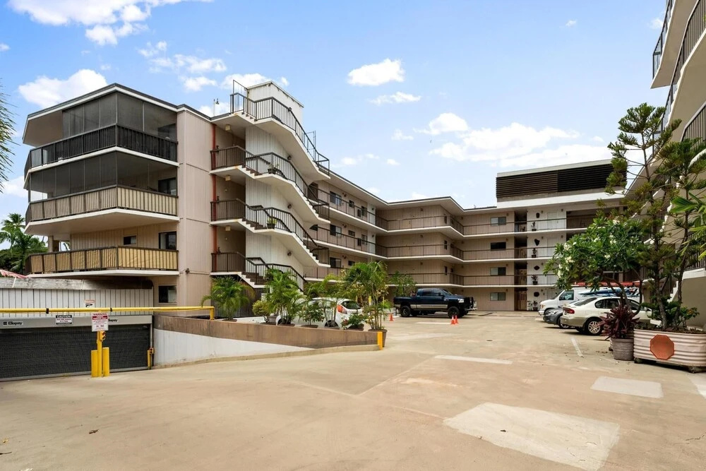 Big Island Kona Plaza by Coldwell Banker Island Vacations