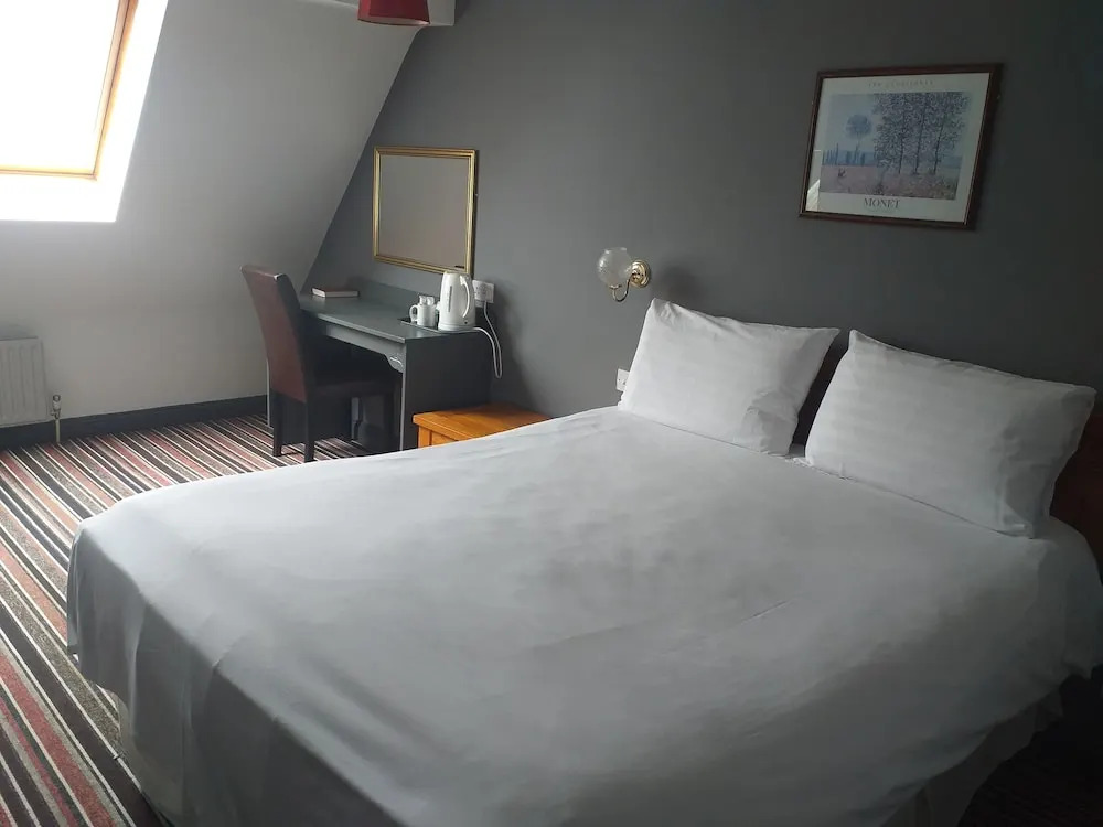The Airman Hotel