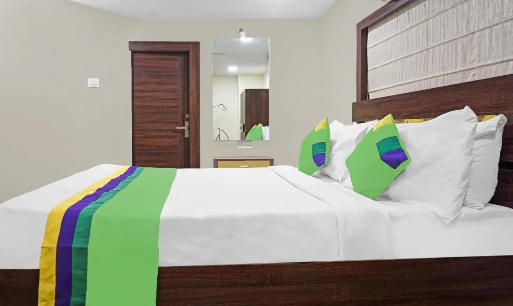 OYO Townhouse 420 Ratna Palace