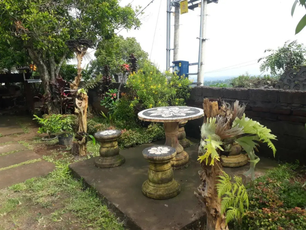 Sugi Gede Homestay