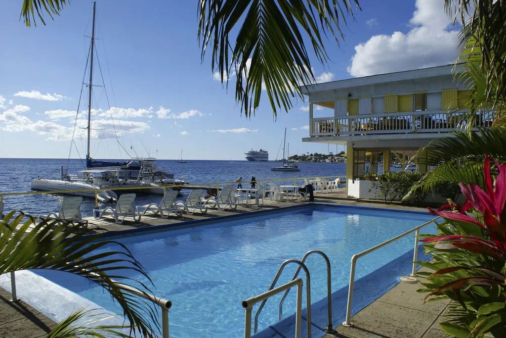 Anchorage Hotel, Whale Watch & Dive Center