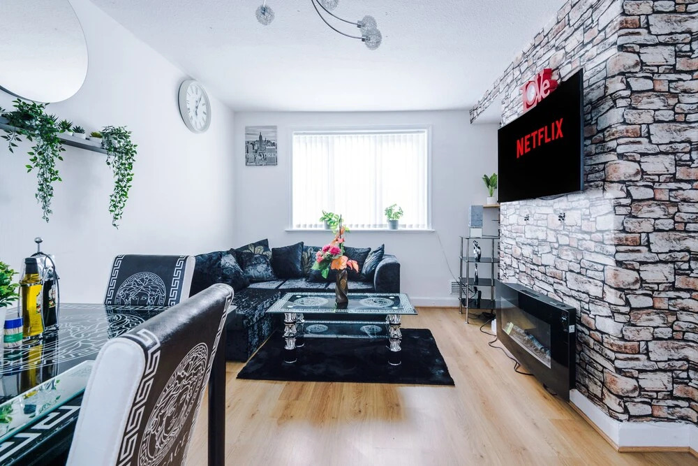 Spacious & Luxurious 3-bed House in Manchester