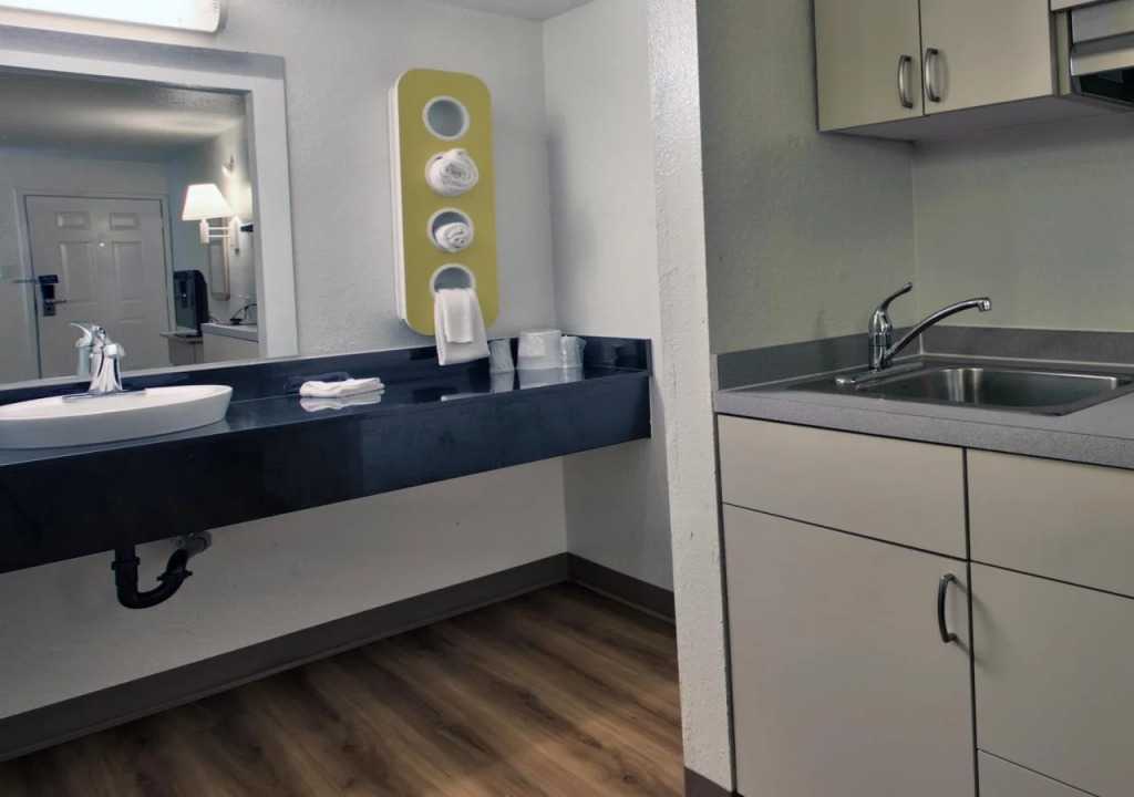 Motel 6-Tallahassee, FL - Downtown
