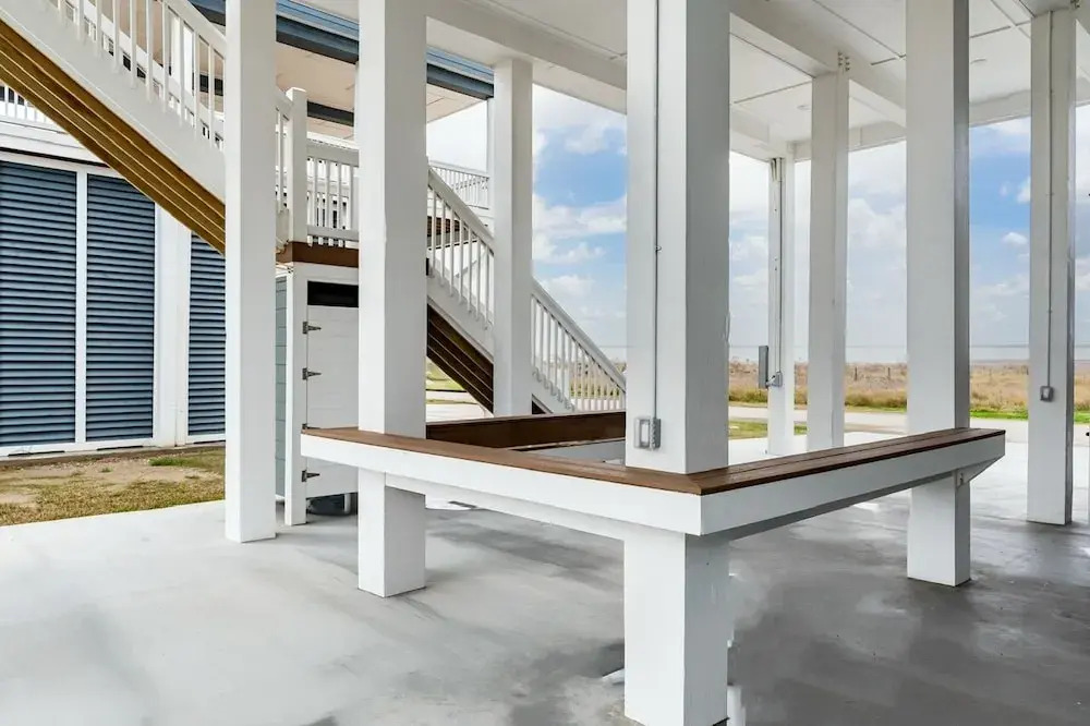 Fins & Feathers 3 Bedroom Home
