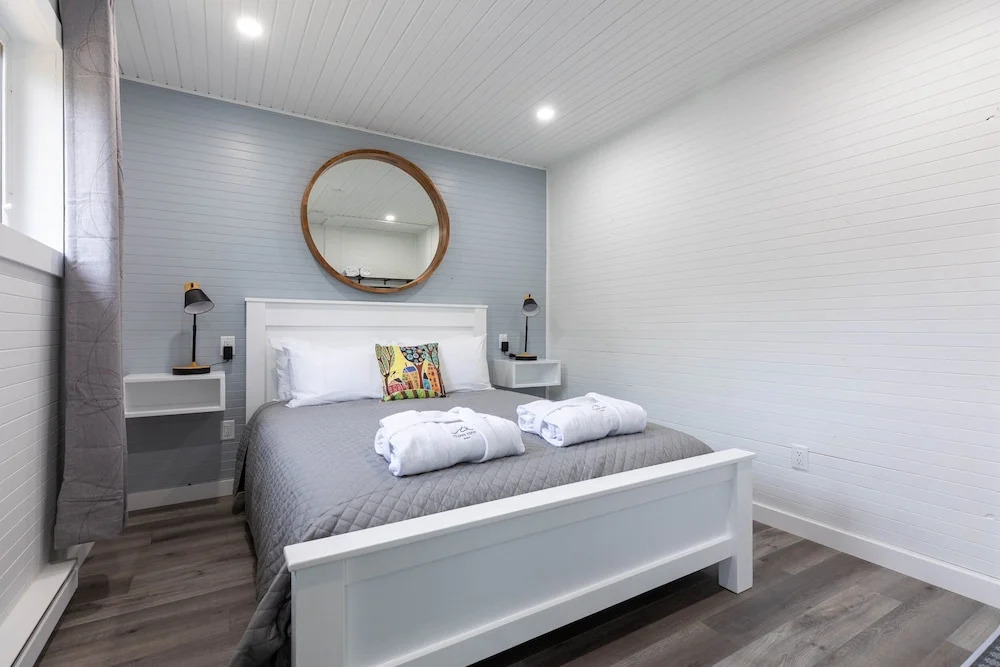 Cliffs Edge Retreat