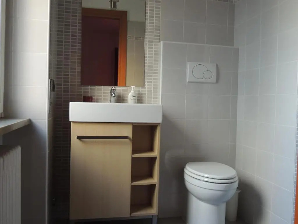 Appa49 vicino Ospedale Borgo Roma, Fiera e Univr