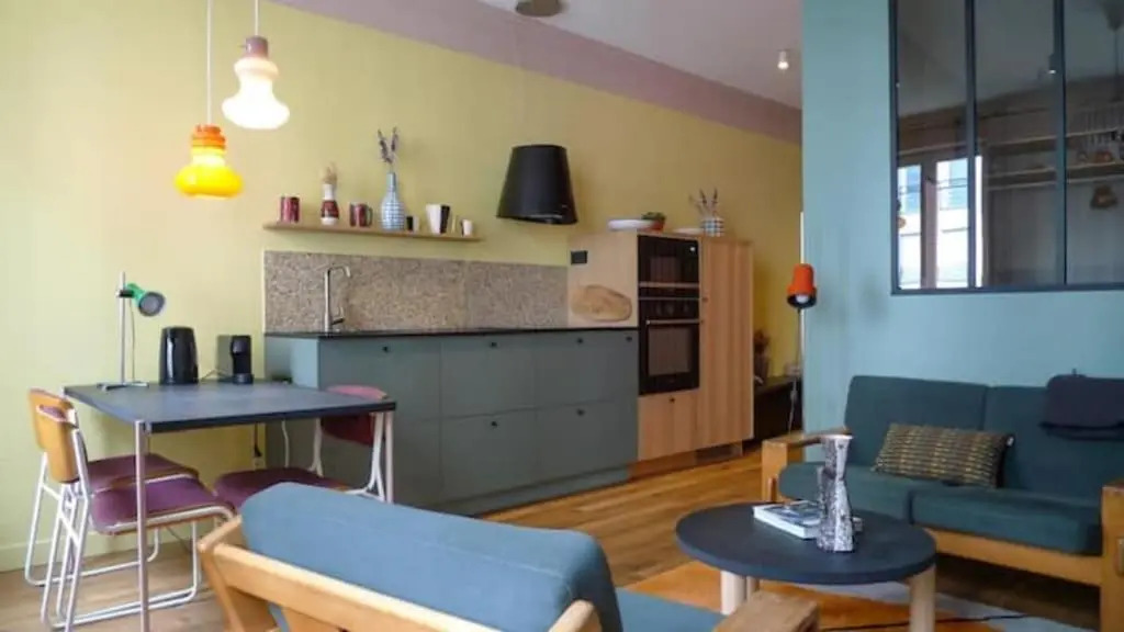 Studio Apartment in the heart of Lyon [FREE Parking, Breakfast]