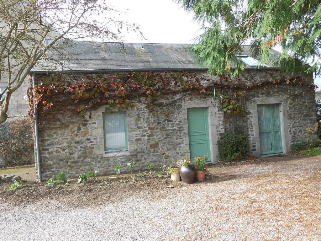 Logis Hôtel La Demeure du Perron