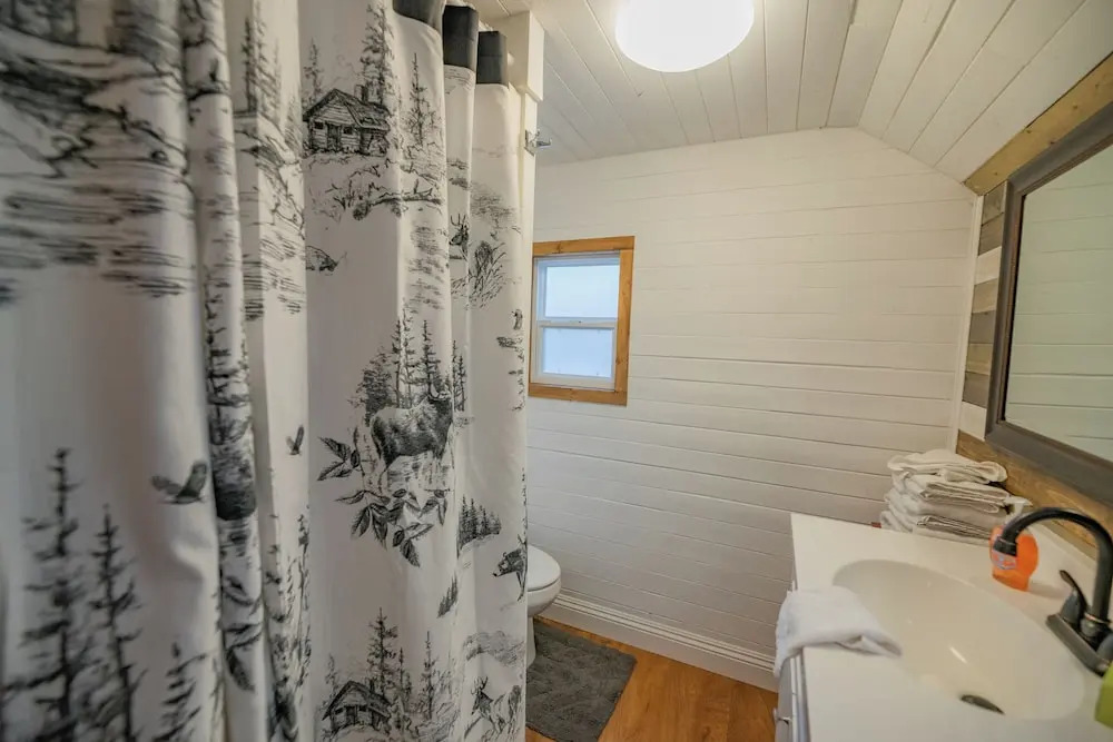 Cozy Pines Retreat