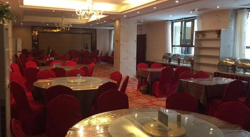 Dunhuang Longfeng Hotel