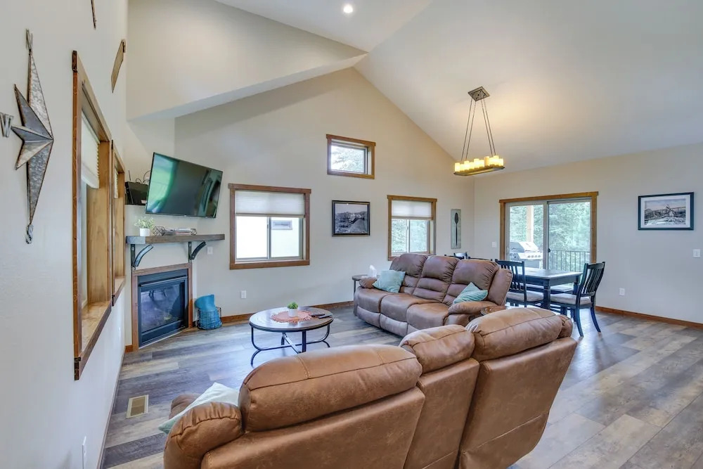 Family-friendly Lead Cabin Near Atv/snowmobiling