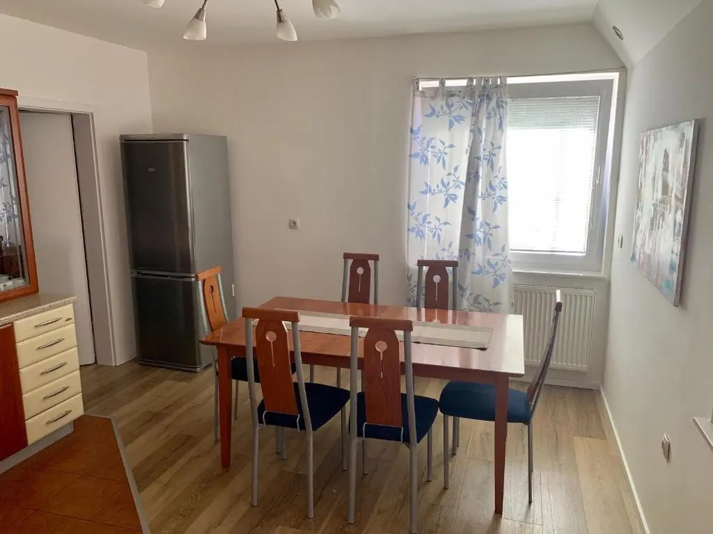 Peachy house Bežigrad