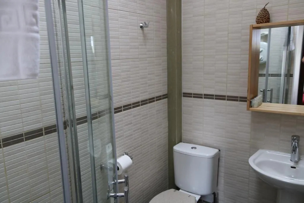 Dalmore Lodge Guest House