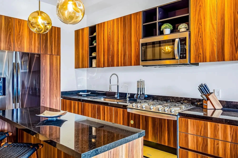 Mountain-view Apartment Near Beach With Balcony, Rooftop Pool, Gym, & Ping-pong