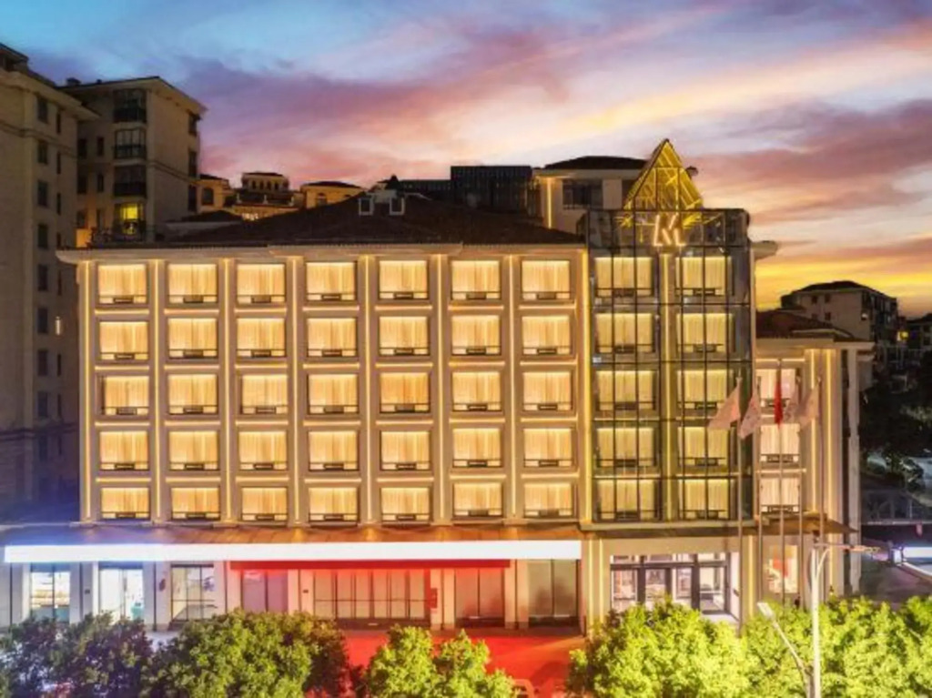 Peninsula Hotel - Anning