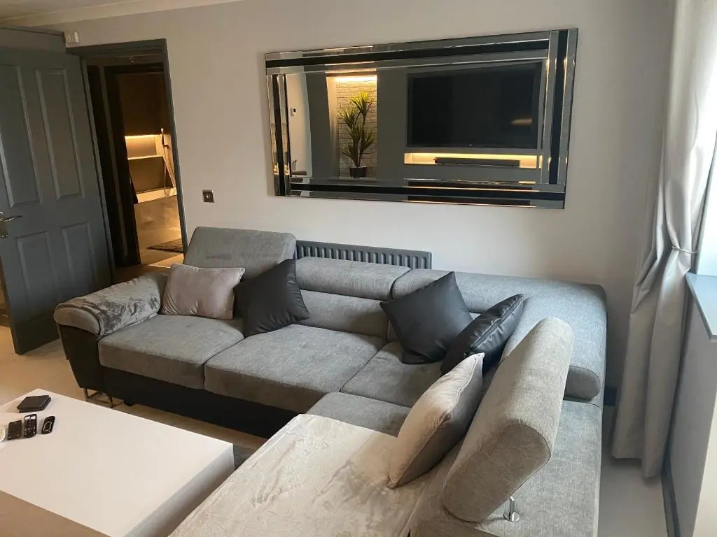 Beautiful modern cosy central apartment / sleeps 4