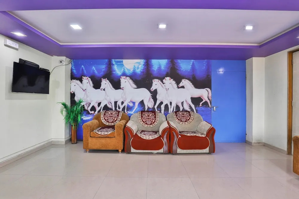 OYO 15918 Hotel Silent