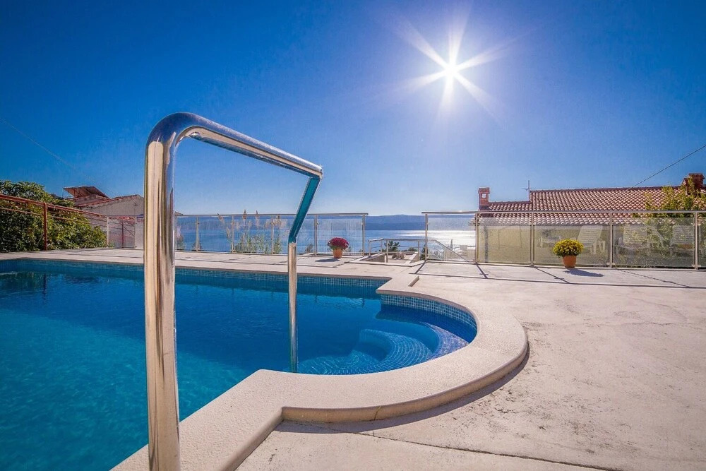Saga 2 - With Swimming Pool - A8