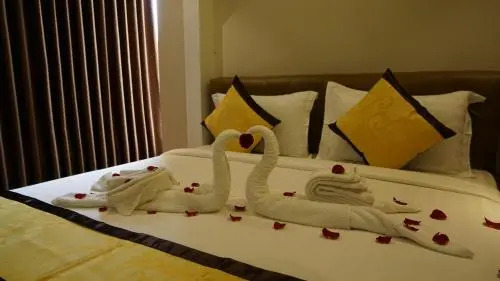 Green Eyes Hotel