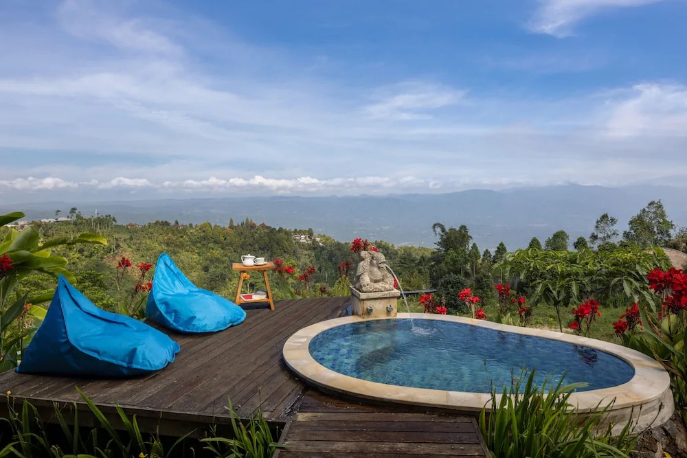 Munduk Tentrem Resort