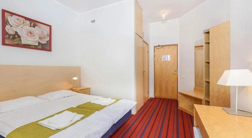 Ugandi Hotel