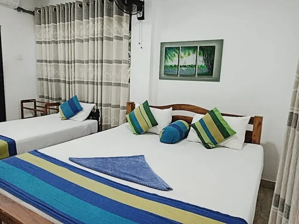 Senora Guest House