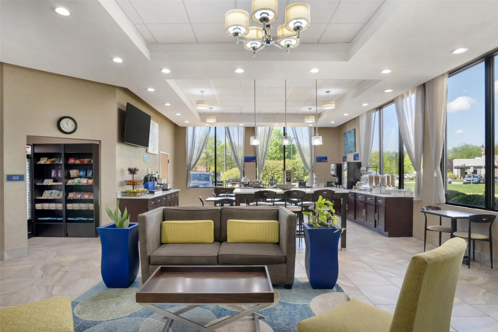 Best Western Inn & Suites Monroe