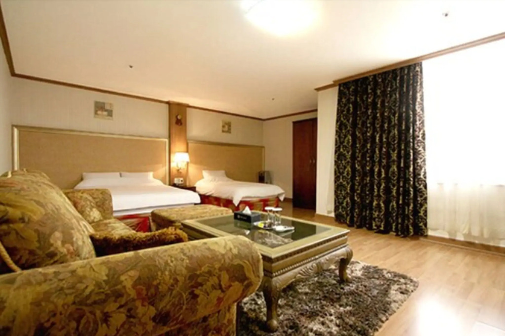 Changwon Olympic Hotel