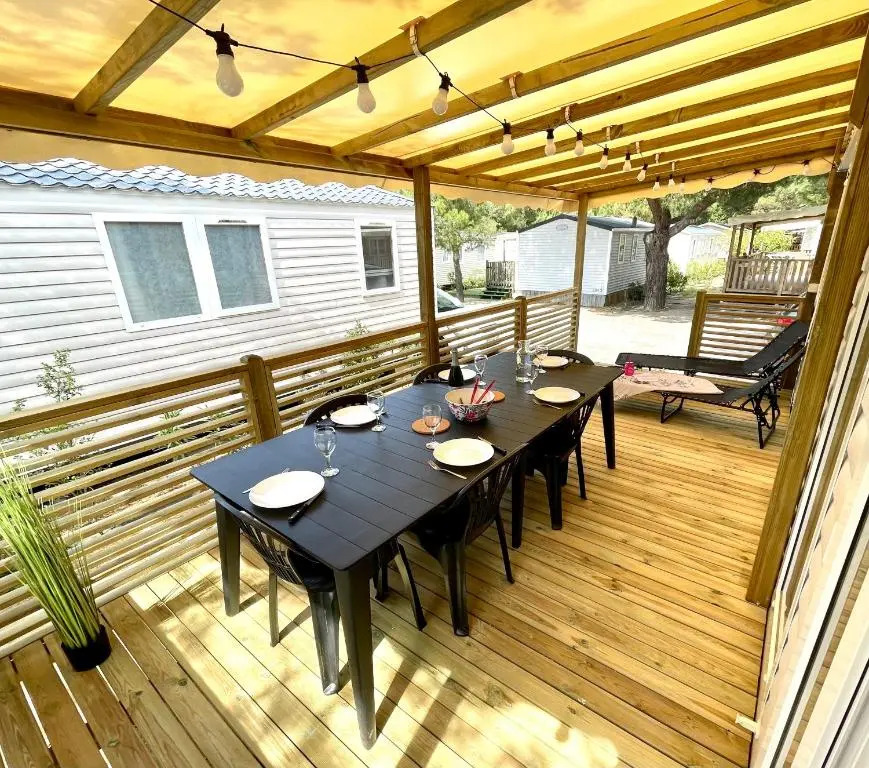 Mobil-home tout beau tout neuf, camping 4*, plage à pied !