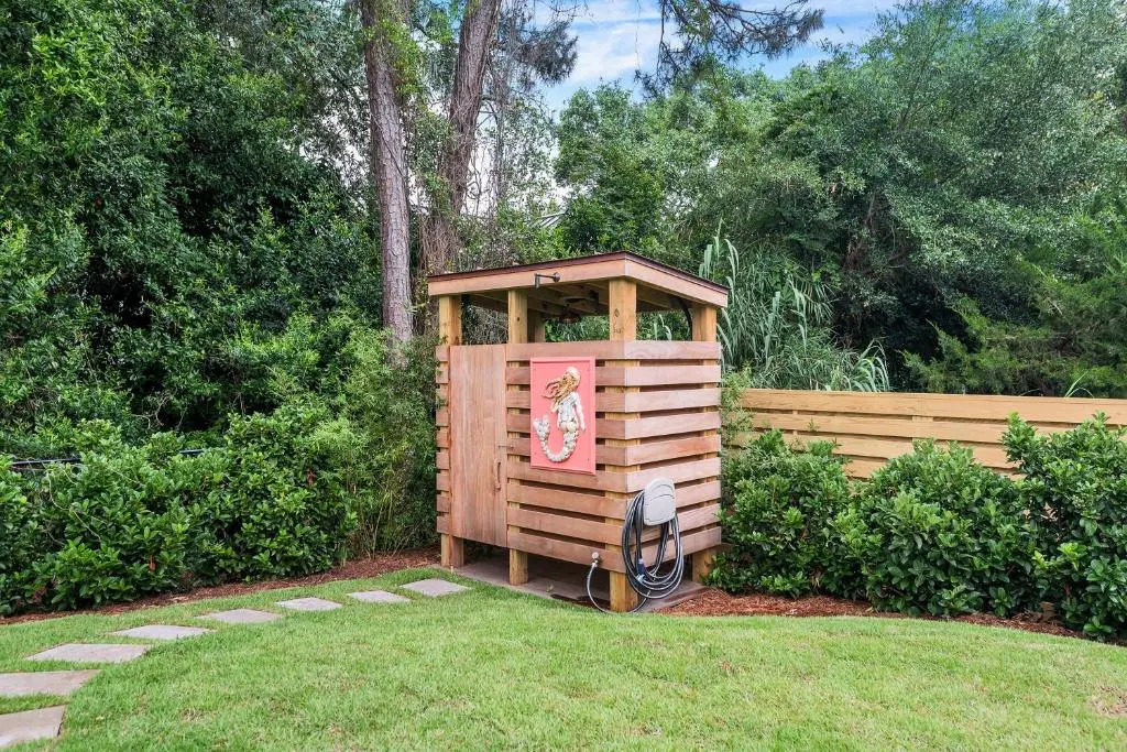 NEW Folly Vacation Listing 209 East Cottage near the beach