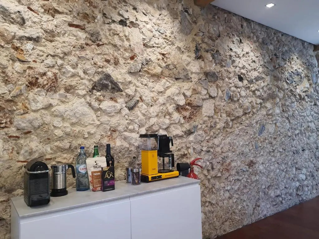 1881 Historical duplex Suite