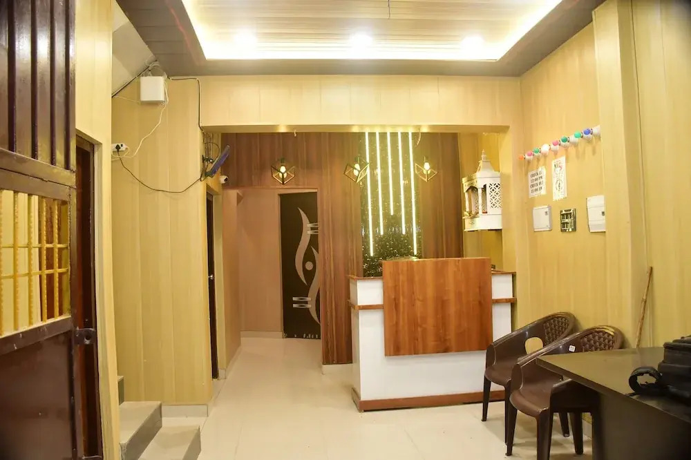 Hotel Narayan Niwas
