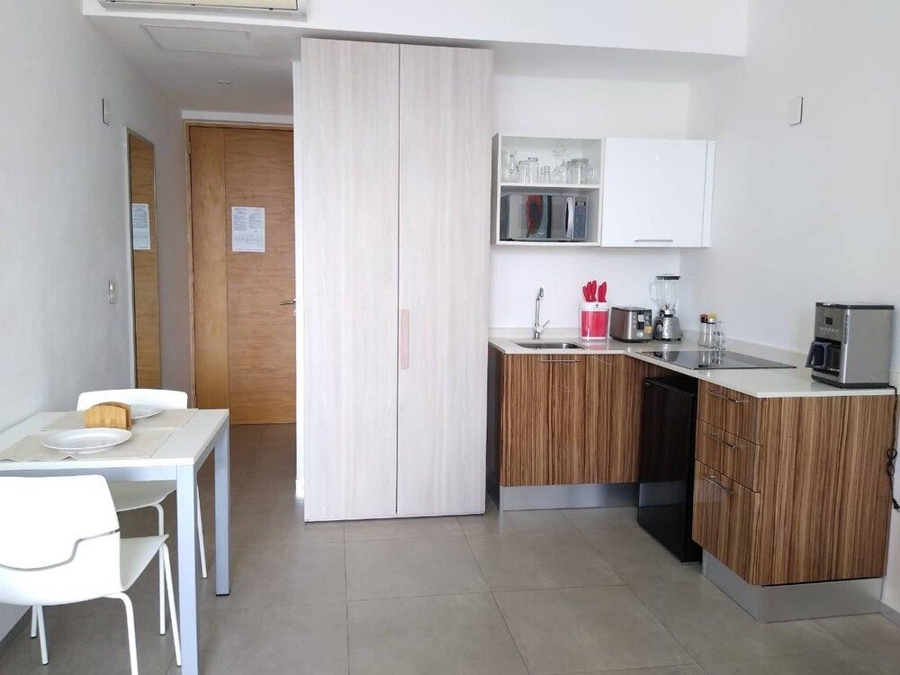Studio close to 5th Av, with Amazing Roof Pool View, Gym, Spa and more