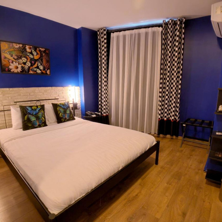 THINK HOTEL
