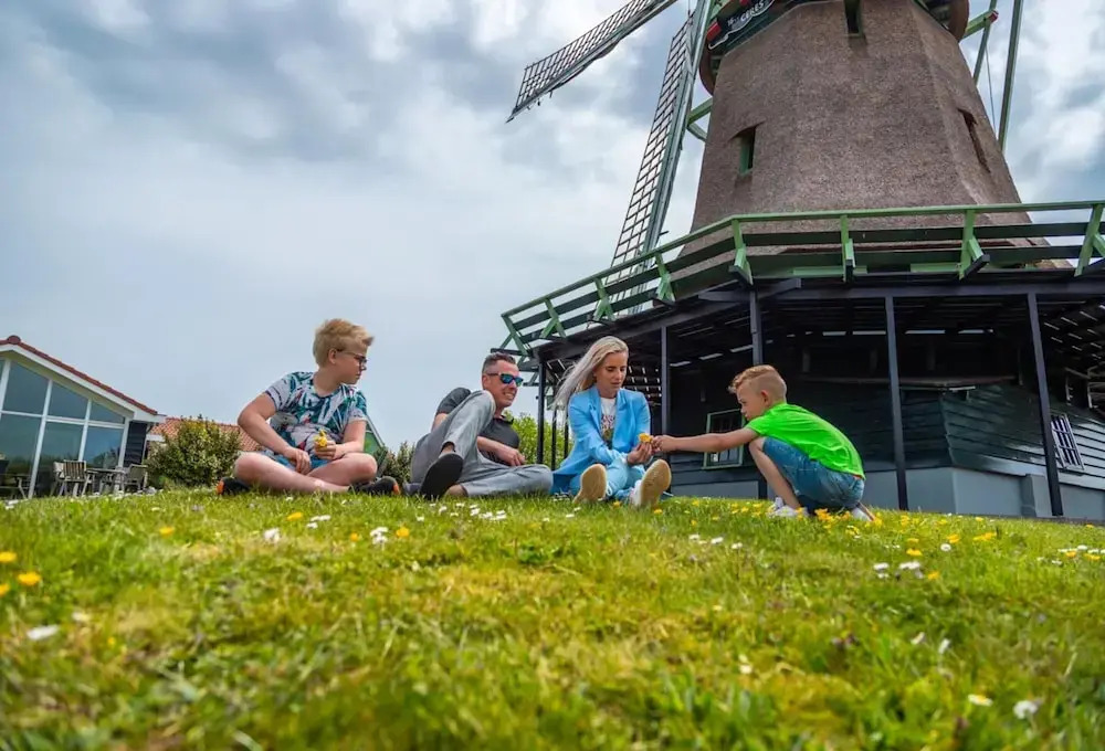 Modern Chalet on the Water of the Markermeer