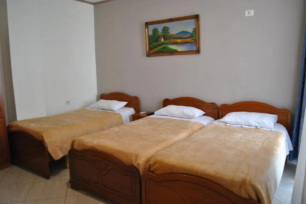 Eden Hotel