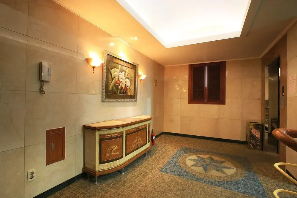 Hotel Bliss