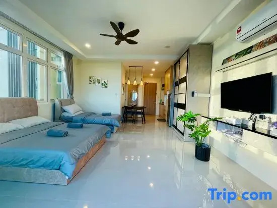 Kuching City Center Apartment With City View