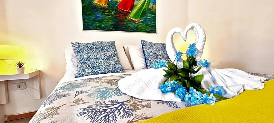 Luna Caprese Room