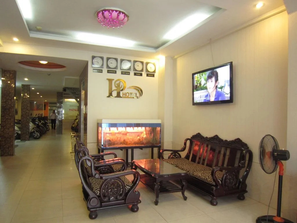 Hoang Phung Hotel - Tan Son Nhat Airport
