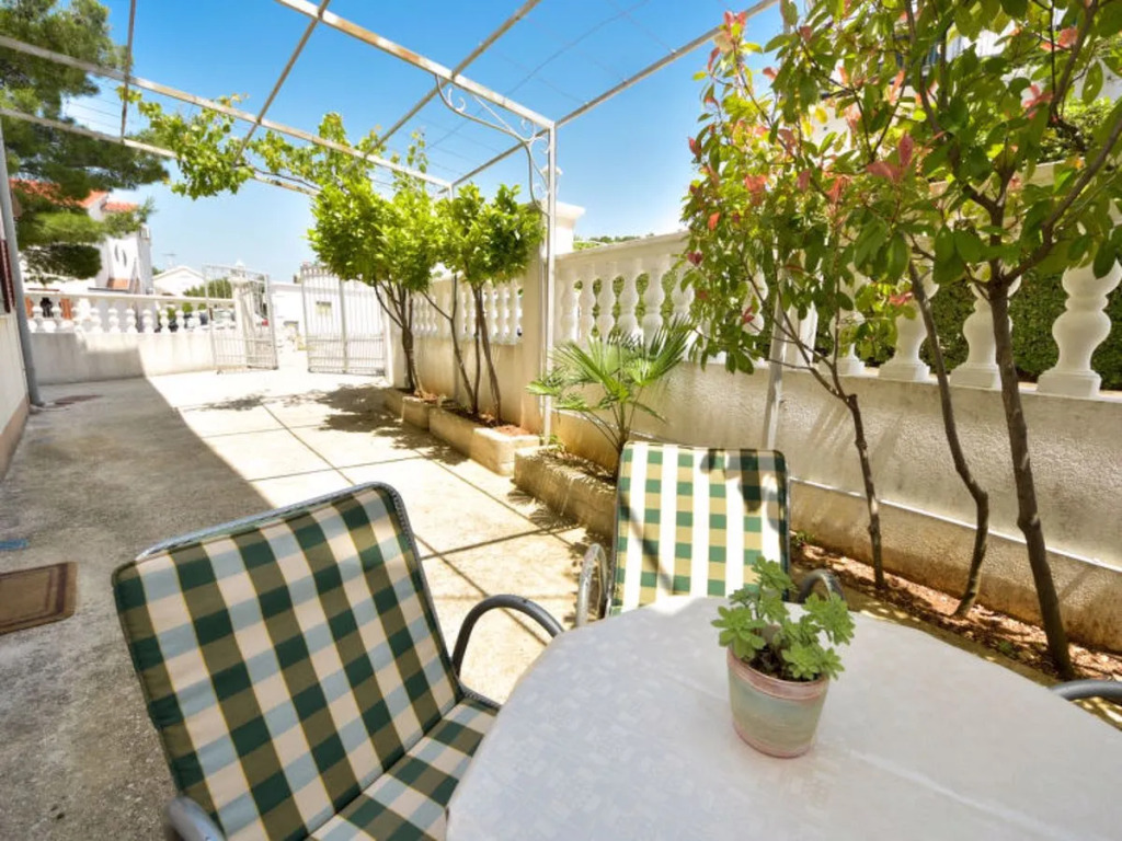 Apartment Rose Gemmano 22278