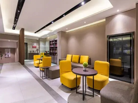 Orange Hotel (Beijing Qianmen Temple of Heaven North Gate, Qiaowan Subway Station Branch)