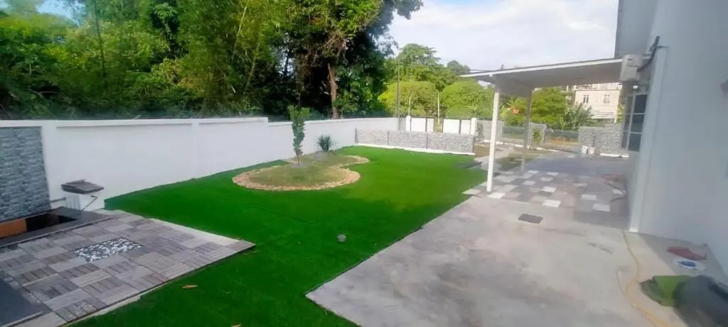 HOMESTAY ASTON GARDEN KB