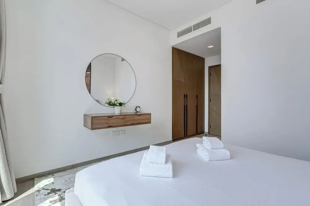 PVH - 1BR Sea View - Palace Residence