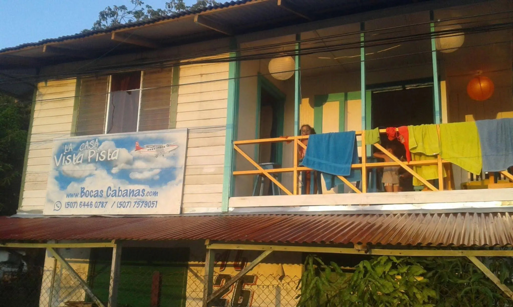 Casa Vista Pista