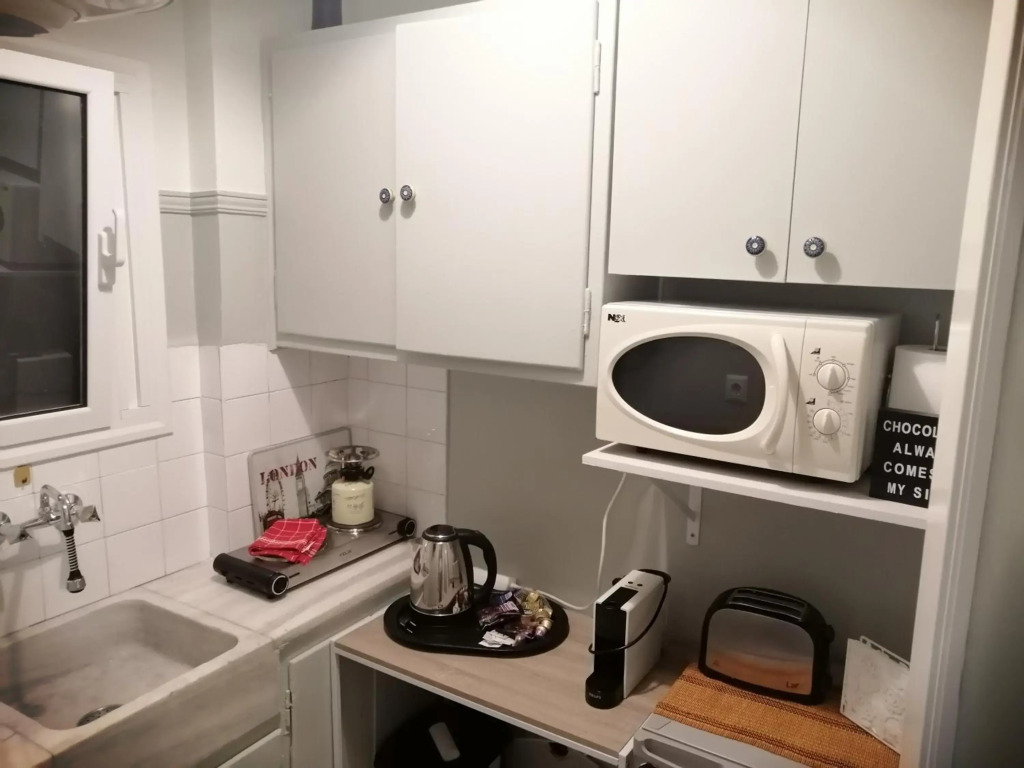 Alexandras Metro Studio