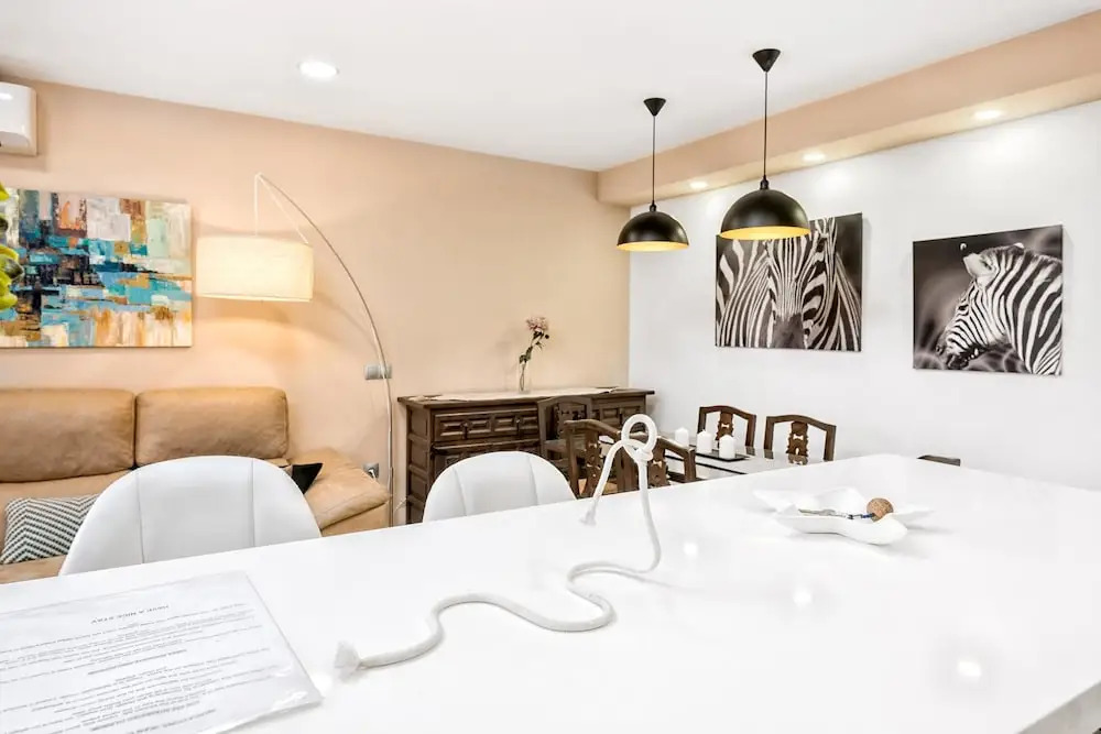 First Line Fuengirola Marina Apartment with Stunning Sea Views