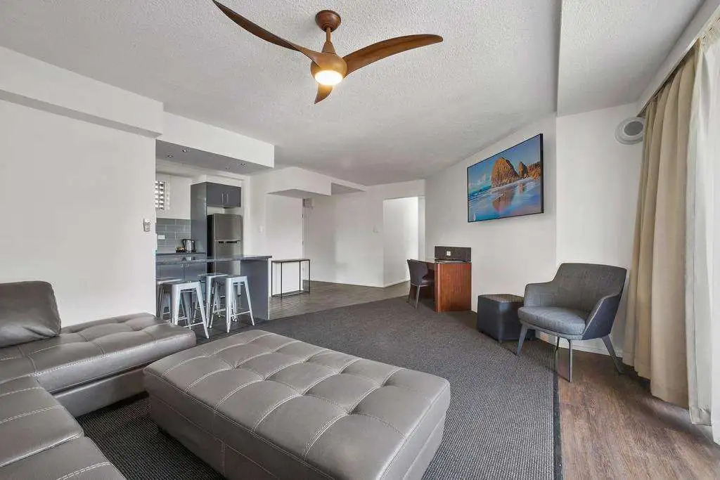 Azalea Motel - Under New Management