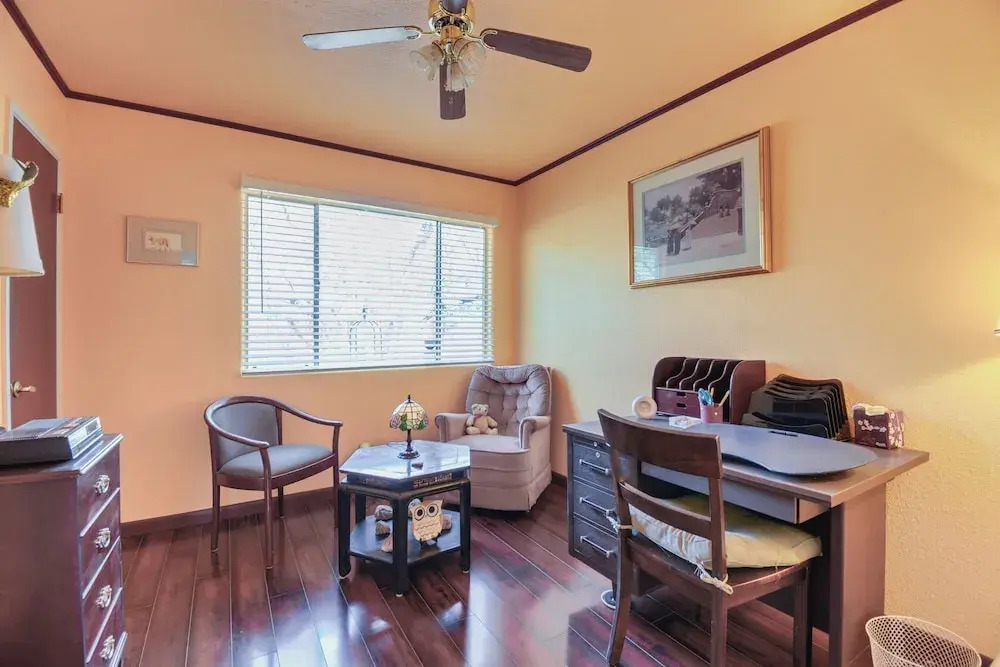 Artfully Decorated Cottonwood Home: Pets Welcome!