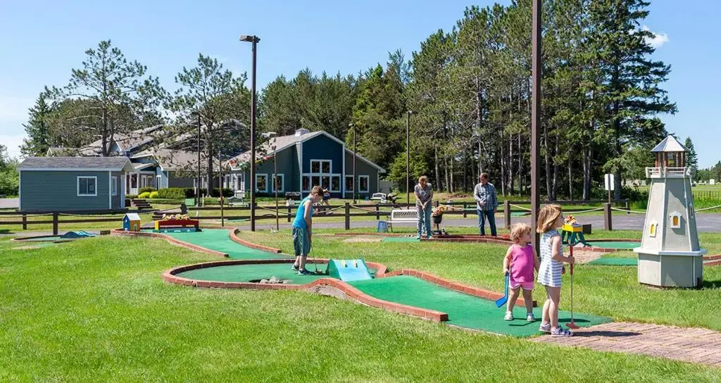 Country Inn Two Harbors